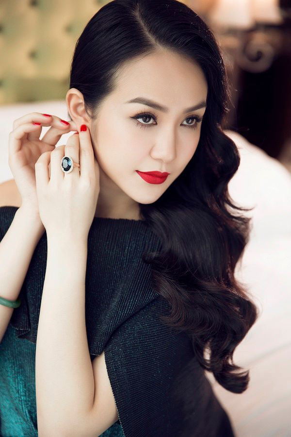 Hương Baby đang là chủ của chuỗi spa nổi tiếng, đồng thời cho ra mắt dòng thương hiệu mỹ phẩm riêng.