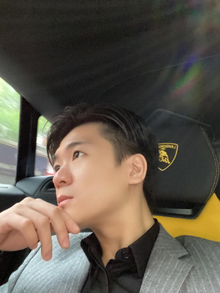 Thiếu gia nhà bầu Hiển được cho là có đam mê cháy bỏng với những chiếc siêu xe hàng hiếm. Ảnh: FBNV