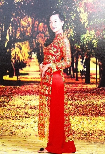 Nữ thiếu úy xinh đẹp tốt nghiệp Trung cấp An ninh Nhân dân 2. Cô là gương mặt khả ái rất nổi bật tại hội diễn văn nghệ quần chúng tỉnh Kiên Giang năm 2014.