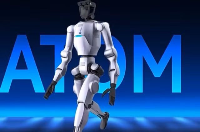 Chiem nguong robot hinh nguoi Atom lam bua sang cuc cuon hut