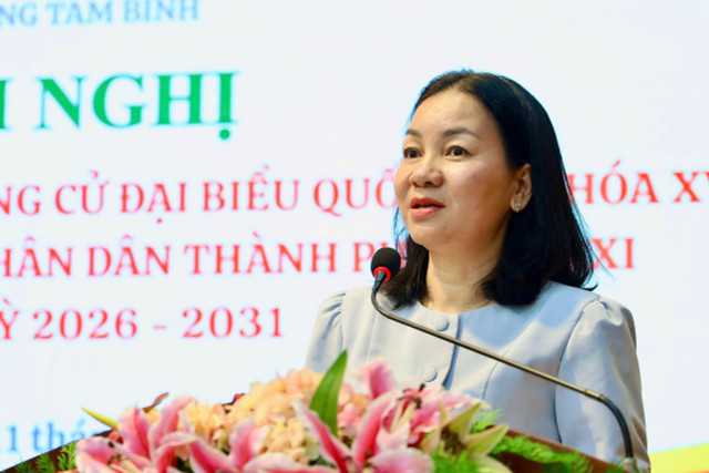 Bà Trương Thị Bích Hạnh, Phó Chủ tịch Thường trực Ủy ban MTTQ Việt Nam TPHCM, phát biểu tại hội nghị