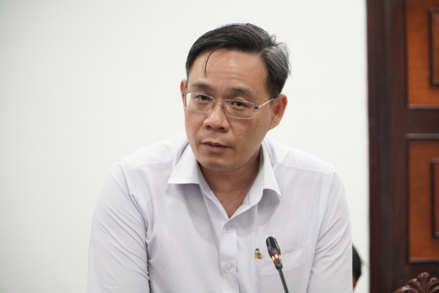 Đại diện Văn phòng Đoàn đại biểu Quốc hội và HĐND TPHCM nêu ý kiến