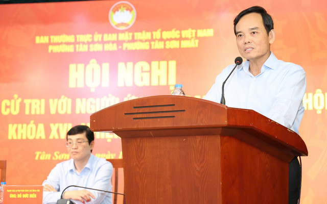 Bí thư Thành ủy TPHCM Trần Lưu Quang thay mặt tổ đại biểu tiếp thu ý kiến cử tri