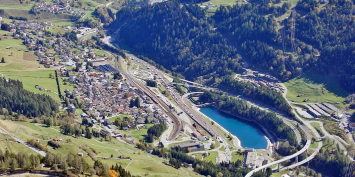 Với chiều dài 57 km, đường hầm Gotthard ở Thụy Sĩ là đường hầm đường sắt dài nhất và sâu nhất thế giới. Đường hầm được khánh thành vào năm 2016, sau 17 năm xây dựng. Ảnh: GA.