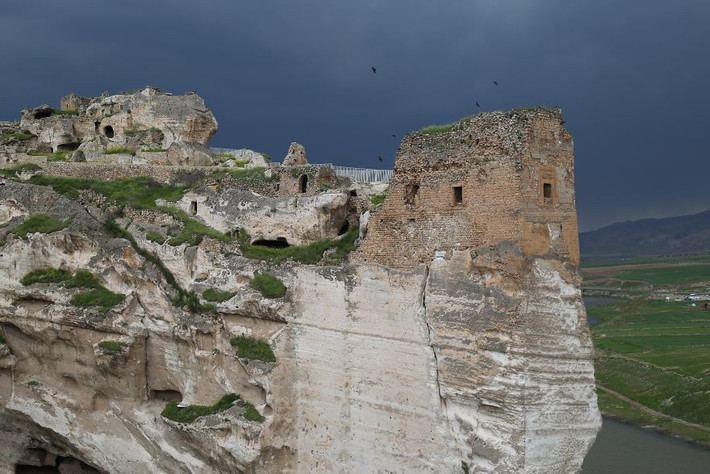 Là một phần của tỉnh Batman, thị trấn Hasankeyf có nhiều công trình rất ấn tượng.