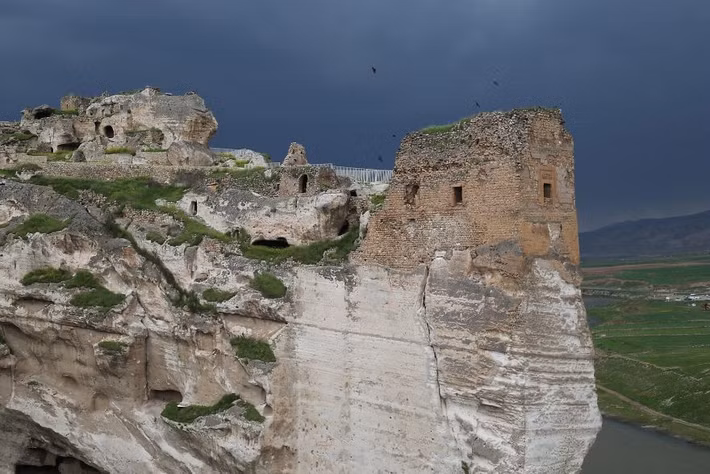 Là một phần của tỉnh Batman, thị trấn Hasankeyf có nhiều công trình rất ấn tượng.