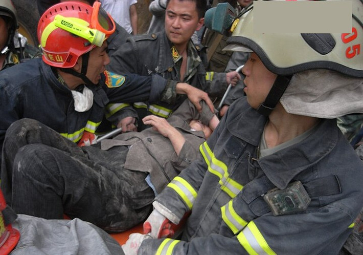 Trận động đất Tứ Xuyên khi đó đã khiến gần 90.000 người thiệt mạng, 375.000 người bị thương và hơn 5.000.000 người mất nhà cửa trên toàn khu vực. Ảnh: Wikipedia.