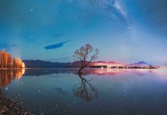 Hồ Wānaka, New Zealand, trong một ngày mùa đông.