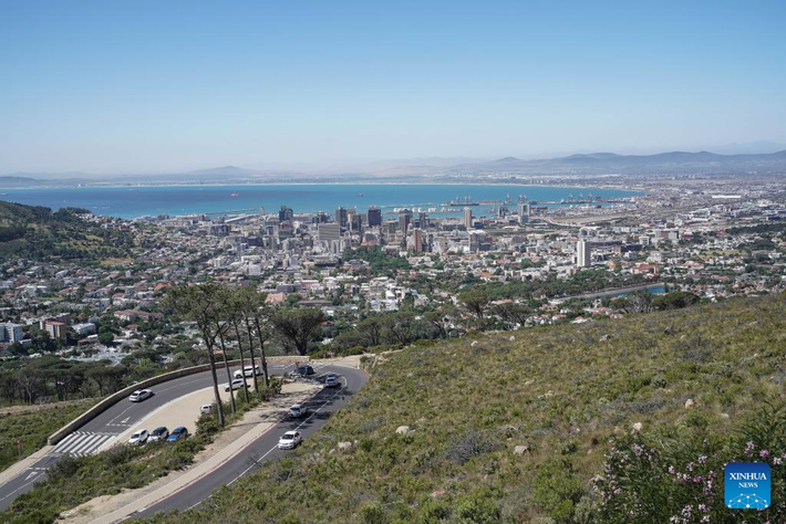 Toàn cảnh thành phố Cape Town hiện đại nhìn từ trên cao ngày 20/10.