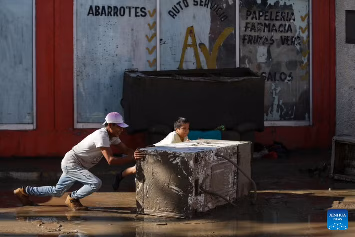 Bộ Phúc lợi đã tiến hành điều tra dân số từng nhà để xác định danh tính nạn nhân và phân phối viện trợ tài chính.