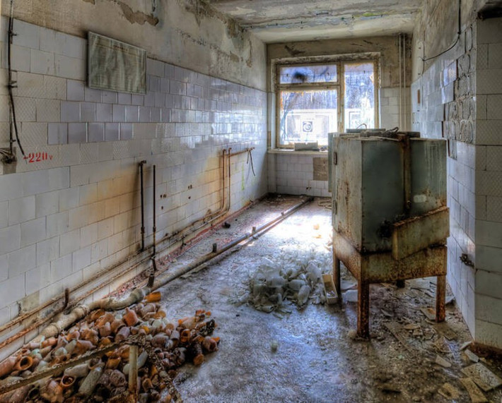 Phòng thí nghiệm tại bệnh viện Pripyat. Ảnh: Flickr.