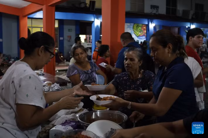 Chính quyền cho biết các nỗ lực cứu hộ vẫn tập trung vào việc cung cấp nơi trú ẩn, thực phẩm, nước sạch và chăm sóc y tế, đồng thời sửa chữa đường sá, đường dây điện và các dịch vụ công cộng.