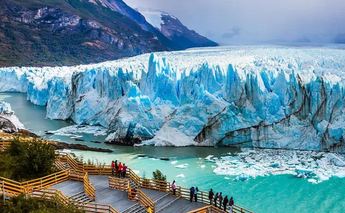 Sông băng Perito Moreno hay Upsala ở Patagonia (Argentina) nằm trong số những dòng sông băng ngoạn mục nhất trên Trái Đất.