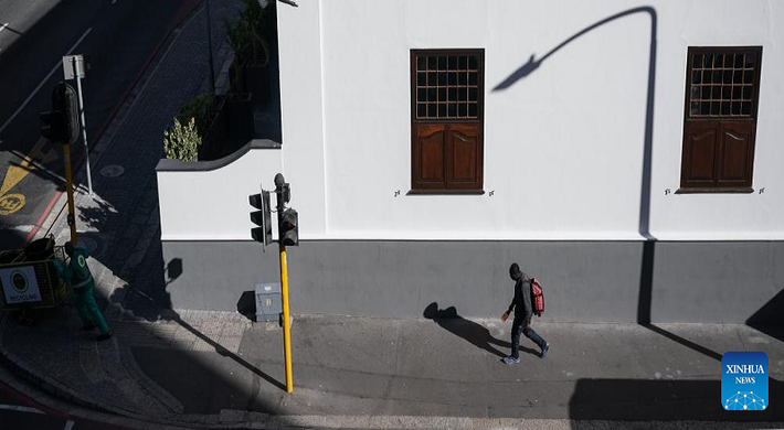 Cape Town, thủ đô lập pháp của Nam Phi và là nơi đặt trụ sở Quốc hội, nổi tiếng với cảnh quan thiên nhiên ngoạn mục và sự đa dạng văn hóa phong phú. (Nguồn ảnh: Xinhua News)