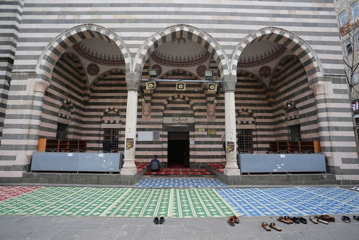 Nhà thờ Hồi giáo Nebi ở Diyarbakır.