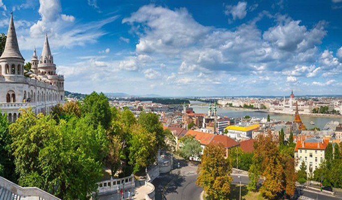 Tiếng Hungary được xem là một trong những ngôn ngữ khó học nhất ở Châu Âu và trên thế giới. Ảnh: Mustgo.