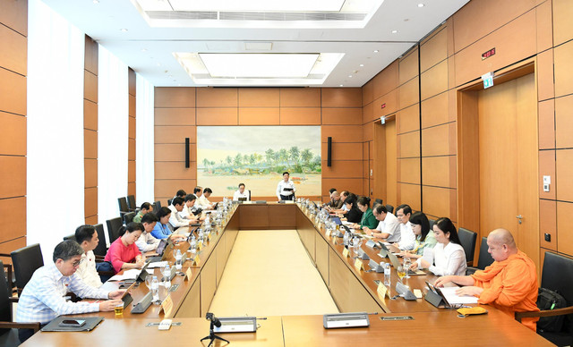 Quang cảnh phiên thảo luận tại Tổ 11. Ảnh: Lâm Hiển anh-1-1.jpg