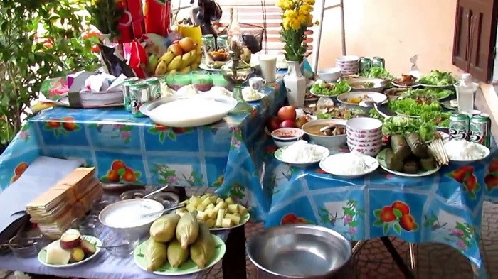 Trải qua nhiều năm, ngày nay người dân các vùng "ngũ Quảng" vẫn giữ nguyên tục lệ cúng đất như một nét văn hóa đẹp.