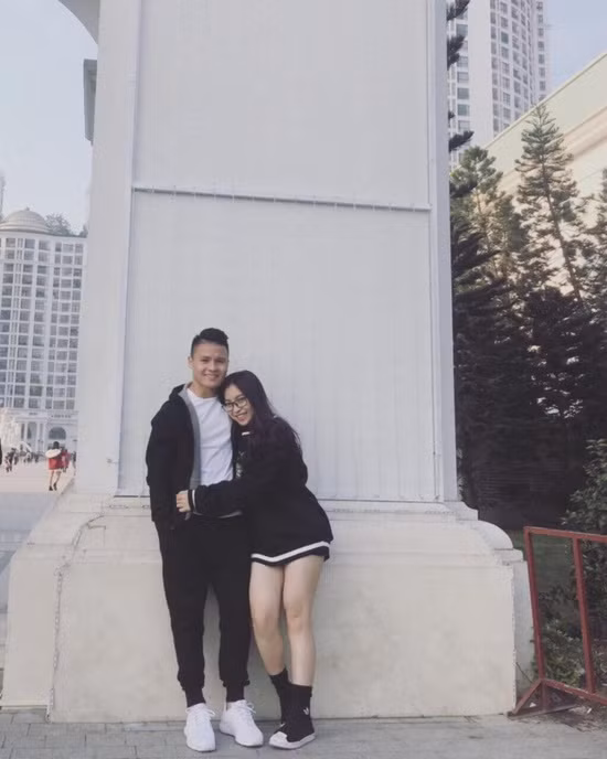 Đa số các mẫu giày thuộc 2 thương hiệu giày thể thao lớn adidas và Nike.