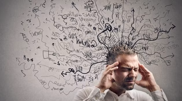 Căng thẳng trong cuộc sống Có thể bạn đang lo lắng về một biến cố, hoặc bạn đang phải chịu đựng chấn thương tâm lý nào đó. Đó có thể là một công việc mà bạn không thích, một mối quan hệ tan vỡ, hoặc đơn giản là bạn không hài lòng với cuộc sống hiện tại. Căng thẳng và lo lắng không chỉ gây ra các vấn đề về giấc ngủ mà nó còn khiến bạn mệt mỏi. Hãy thử tập thiền trước khi ngủ, hoặc tập vài động tác yoga để giải phóng lo âu trước khi ngủ.