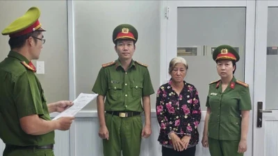 TP HCM: Bắt tạm giam chủ đất cho đổ trái phép hơn 257 tấn xà bần