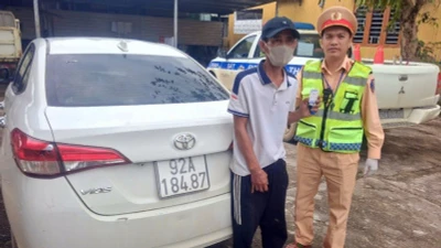 Đà Nẵng: Tài xế dương tính ma túy dùng kim tiêm uy hiếp CSGT rồi bỏ chạy