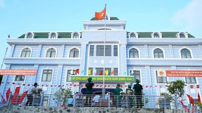 Cà Mau: Hơn 450 cử tri tại cụm đảo Hòn Chuối, Hòn Khoai đi bầu cử sớm