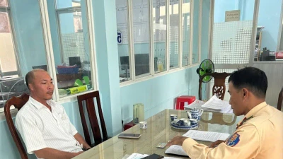 Tài xế xe khách rượt đuổi xe tải, bị bắt tạm giam tại Đồng Tháp