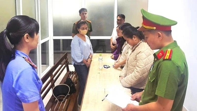 Khởi tố giám đốc doanh nghiệp xăng dầu mua bán hàng ngàn hóa đơn