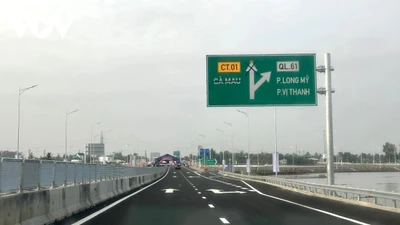 Vì sao cao tốc Hậu Giang - Cà Mau tạm dừng khai thác từ 16/3? 