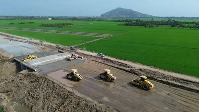 Đề xuất gần 30.000 tỷ đồng mở rộng cao tốc Châu Đốc - Cần Thơ - Sóc Trăng