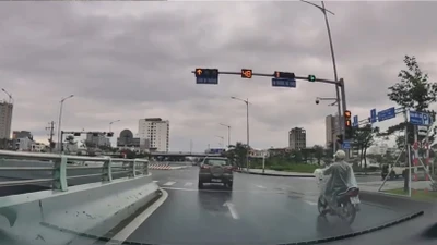 Đà Nẵng xử lý tài xế vi phạm tín hiệu đèn giao thông