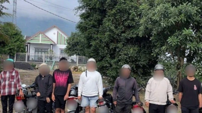 Phát hiện nhóm thanh thiếu niên tụ tập “săn mây” bằng xe độ ở Tây Ninh
