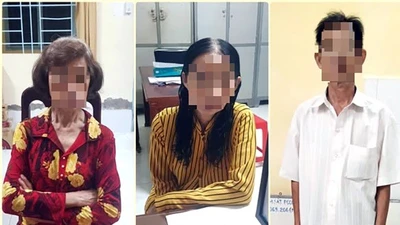 Bắt quả tang hai chị em buôn bán thuốc lá nhập lậu tại phường Mỹ Xuyên