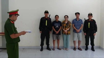 TP HCM triệt phá đường dây sản xuất, mua bán thạch tín dùng trong nha khoa