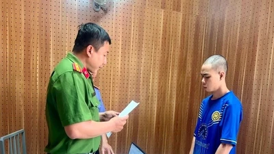 Bắt kẻ cướp tài sản của tài xế Grab trong đêm ở Vĩnh Long