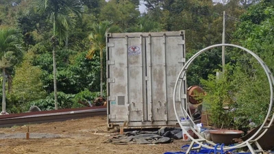 Lâm Đồng: Sập dây cẩu, thùng container rơi trúng tài xế, nạn nhân tử vong