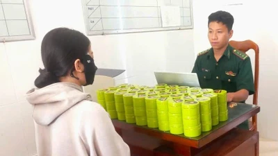 Phát hiện 100 hộp mỹ phẩm không rõ nguồn gốc tại Đất Mũi