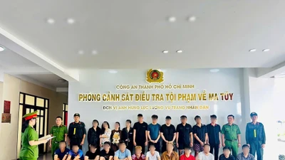 Triệt phá đường dây vận chuyển ma túy từ Campuchia về TPHCM