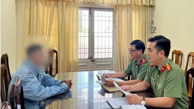 Xử phạt 3 cá nhân vi phạm quy định về xuất nhập cảnh và khai thác thủy sản