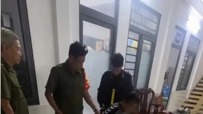 Cần Thơ: Chống đối kiểm tra nồng độ cồn, một người bị tạm giữ hình sự