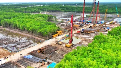 Cà Mau: Quy hoạch, khai thác quỹ đất dọc cao tốc và đường nối sân bay