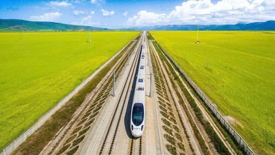 Xem xét đề xuất làm đường sắt TP HCM - Cần Thơ - Cà Mau tốc độ 250 km/h