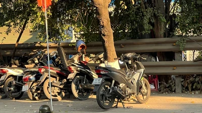 Tai nạn giữa xe máy và người đi bộ tại TPHCM khiến 1 người tử vong