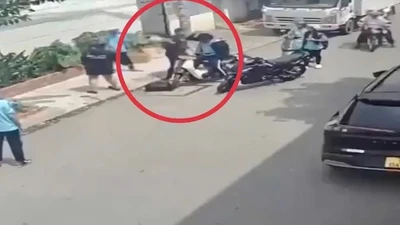 TPHCM: Làm rõ vụ nam thanh niên tấn công hai học sinh lớp 10 bằng mũ bảo hiểm