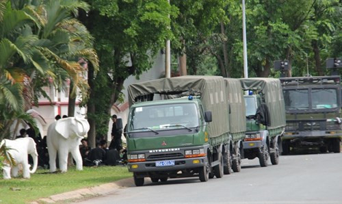 Lực lượng CSCĐ (Bộ Công an) có mặt tại khắp các tuyến đường trong KCN Sóng Thần 1, 2...