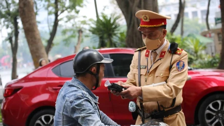 Mùng 2 Tết: CSGT xử lý hơn 5.600 vi phạm, nhiều ca nồng độ cồn