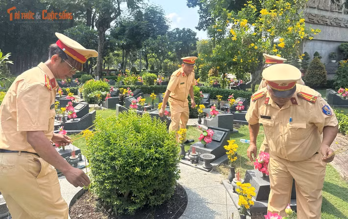 Thông qua hoạt động, lực lượng đã góp phần giáo dục truyền thống cách mang, nâng cao nhận thức chính trị, tinh thần trách nhiệm cho CB-CS trong công tác đảm bảo trật tự ATGT, phục vụ Nhân dân.