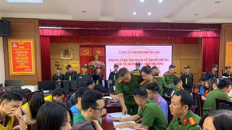 Vụ án lừa 'mua bán kỳ nghỉ': Bị hại có thể đòi lại tiền ?