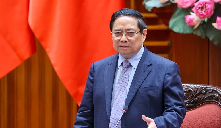 Thủ tướng: Chủ động đáp ứng đủ xăng dầu cho sản xuất, kinh doanh, tiêu dùng